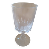 10 verres à vin en cristal gravé