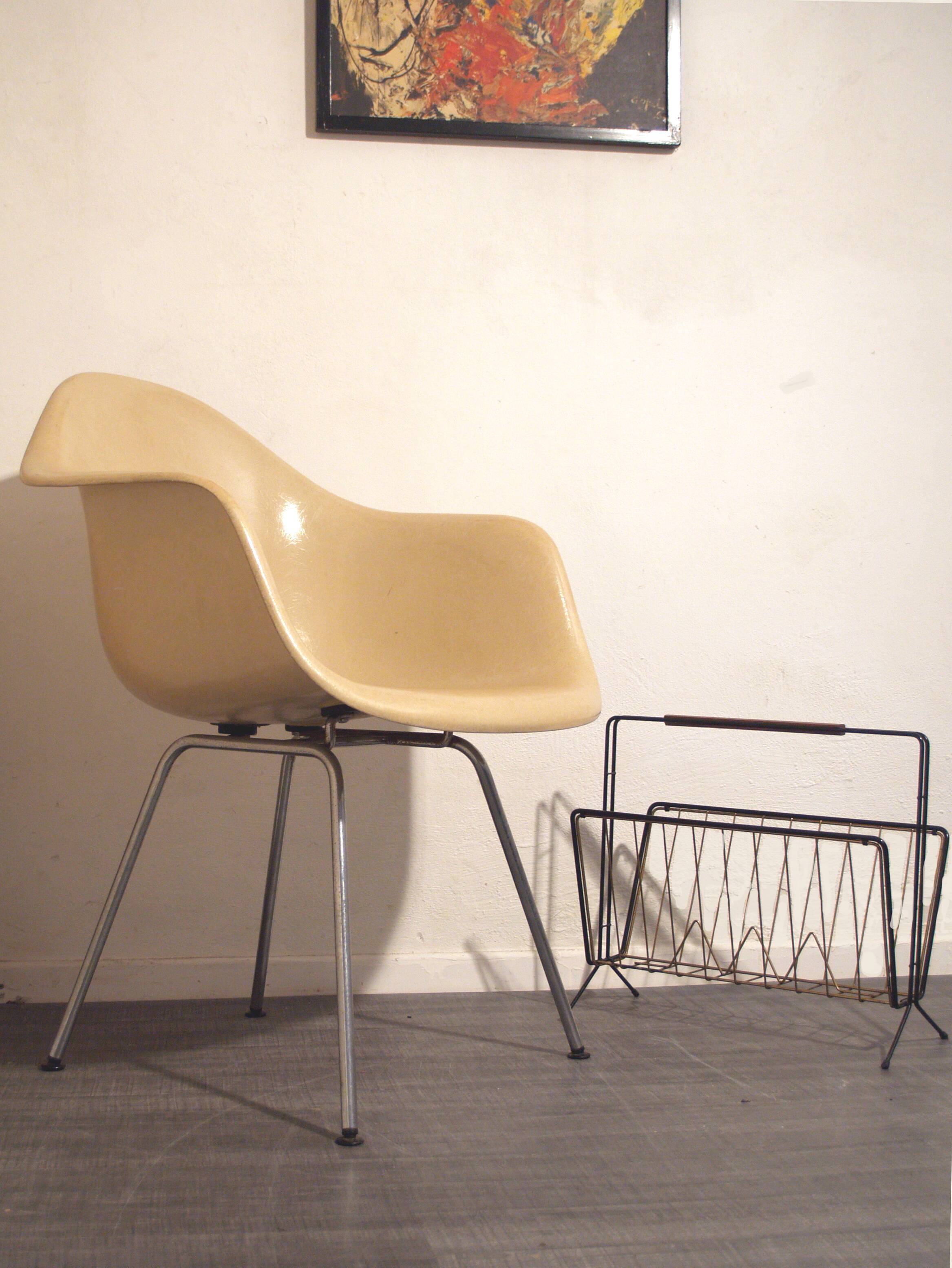 Eames Dax chair Vitra
