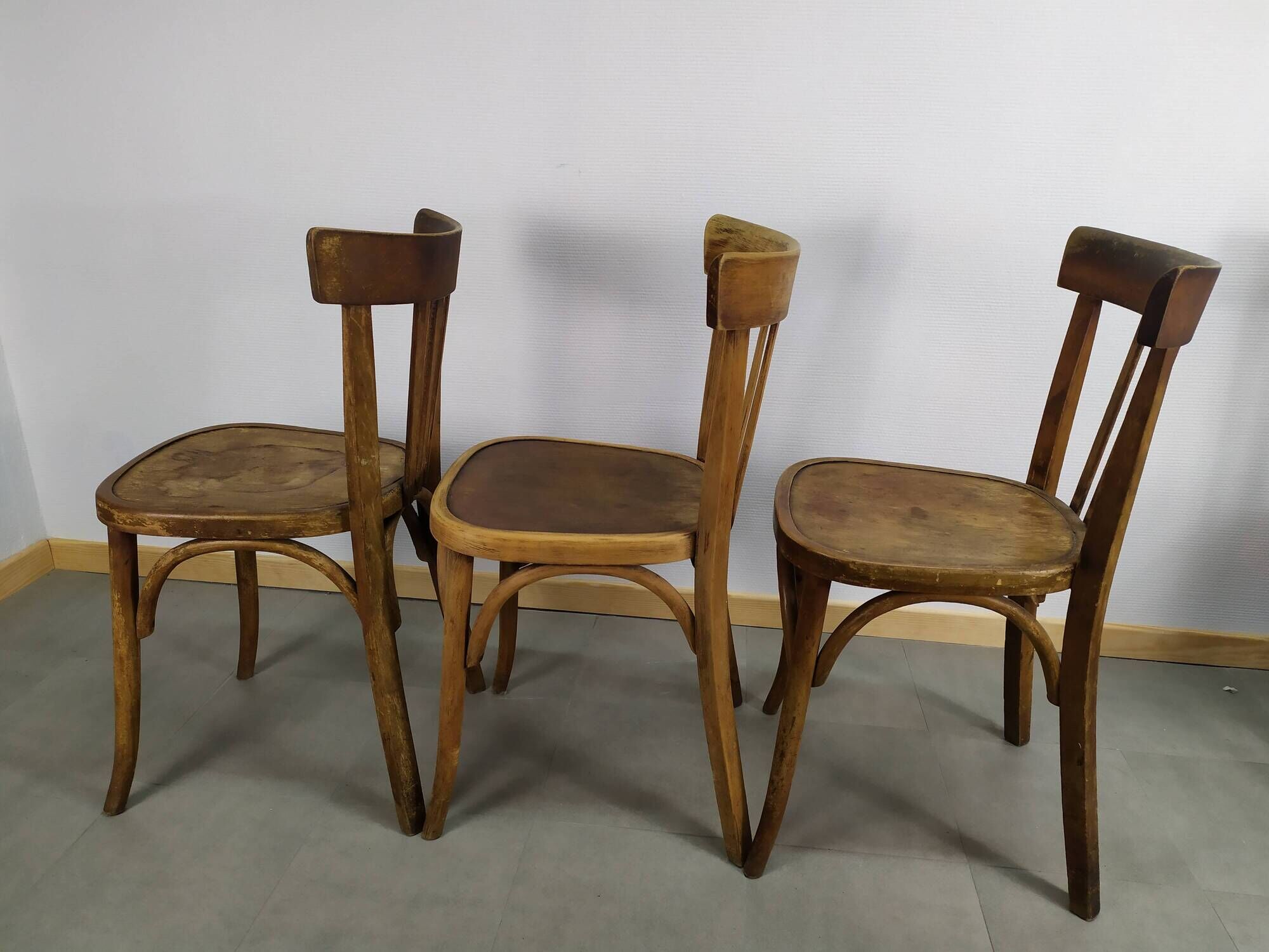 Suite of 6 wooden barhel barel bistro chair