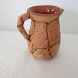 Terracotta and cork pitcher with floral motif - Signed (Signature to be identified)