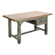 Bureau en bois massif patiné