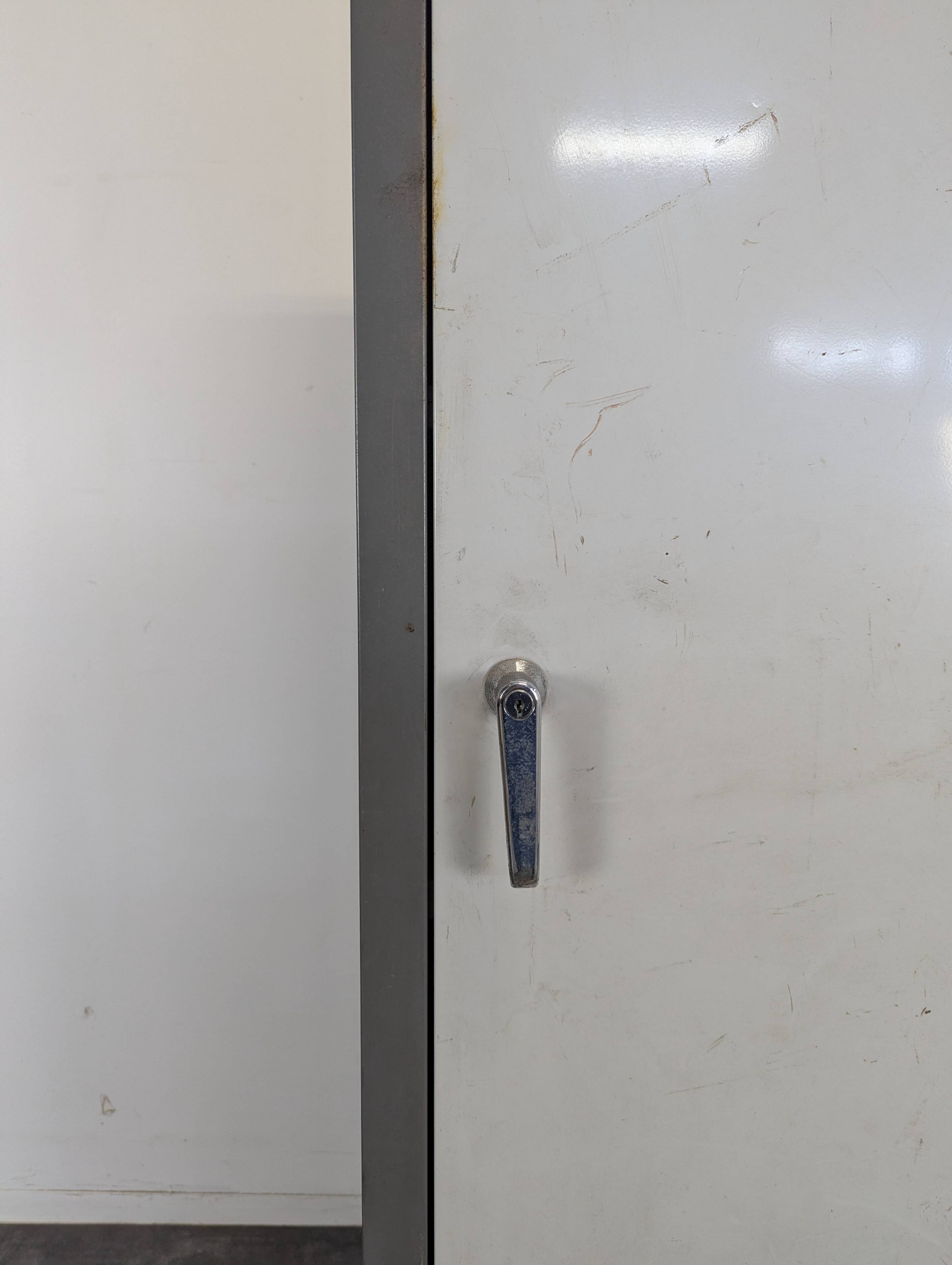 Armoire insdustrielle de la marque Abair