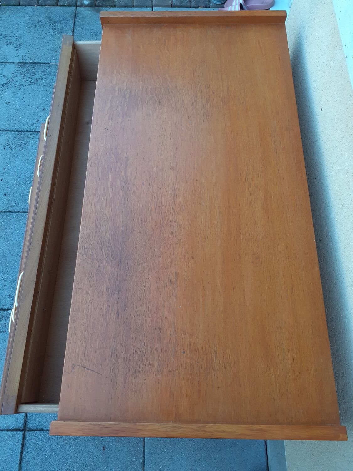 Vintage chest of drawers