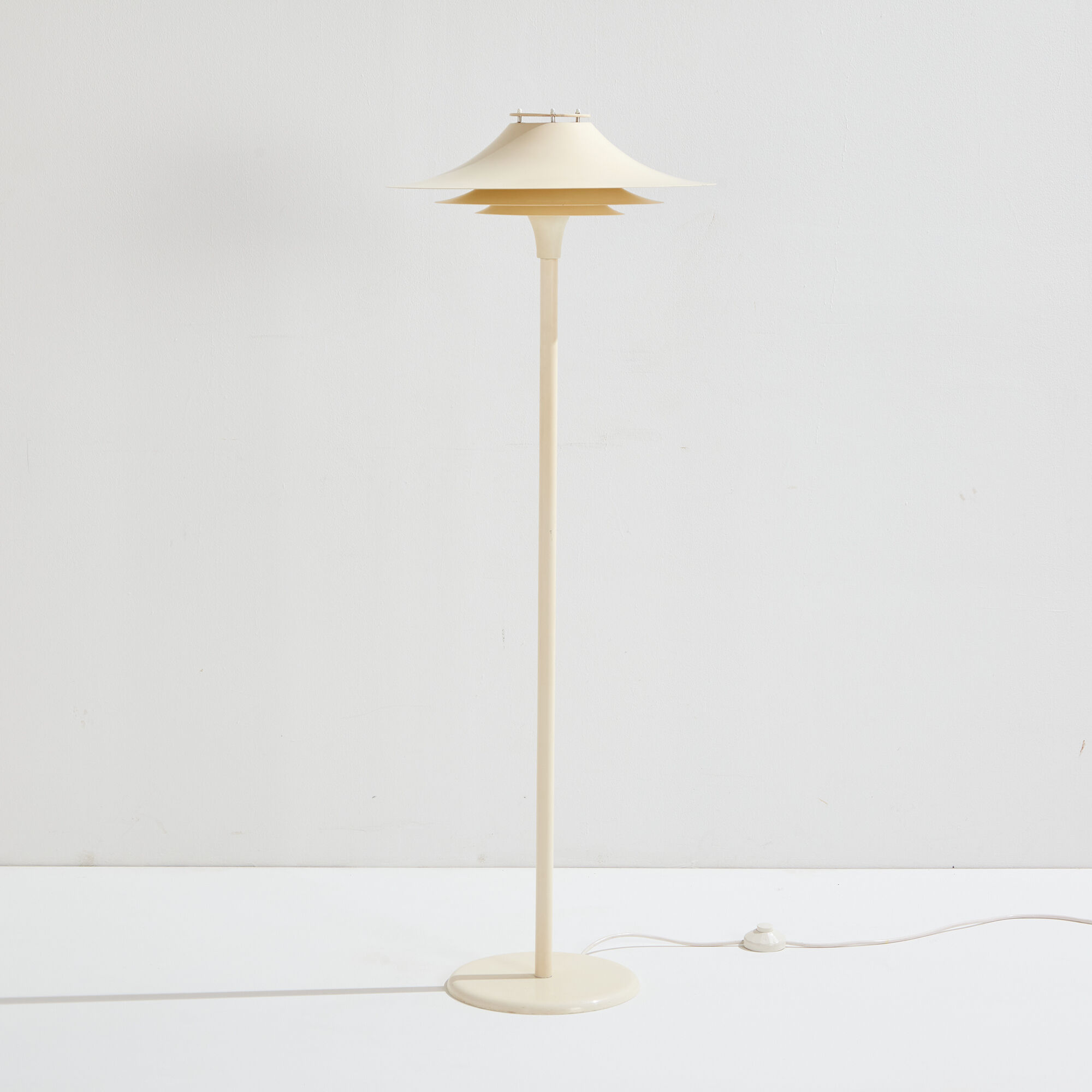 Adina floor lamp for Lyfa