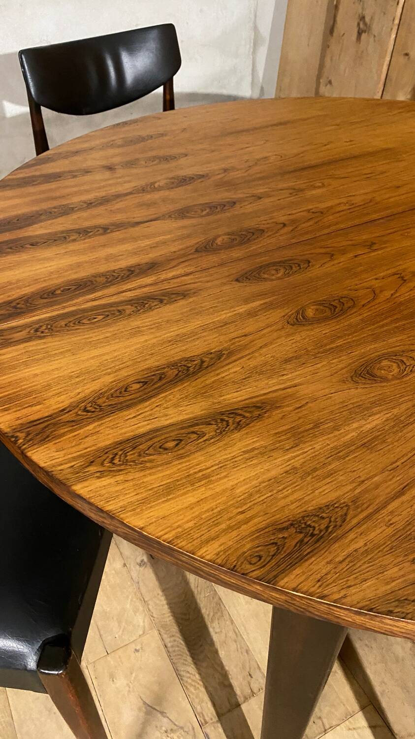 Scandinavian table and chairs from the 60s/70s