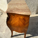 Rosewood chest of drawers