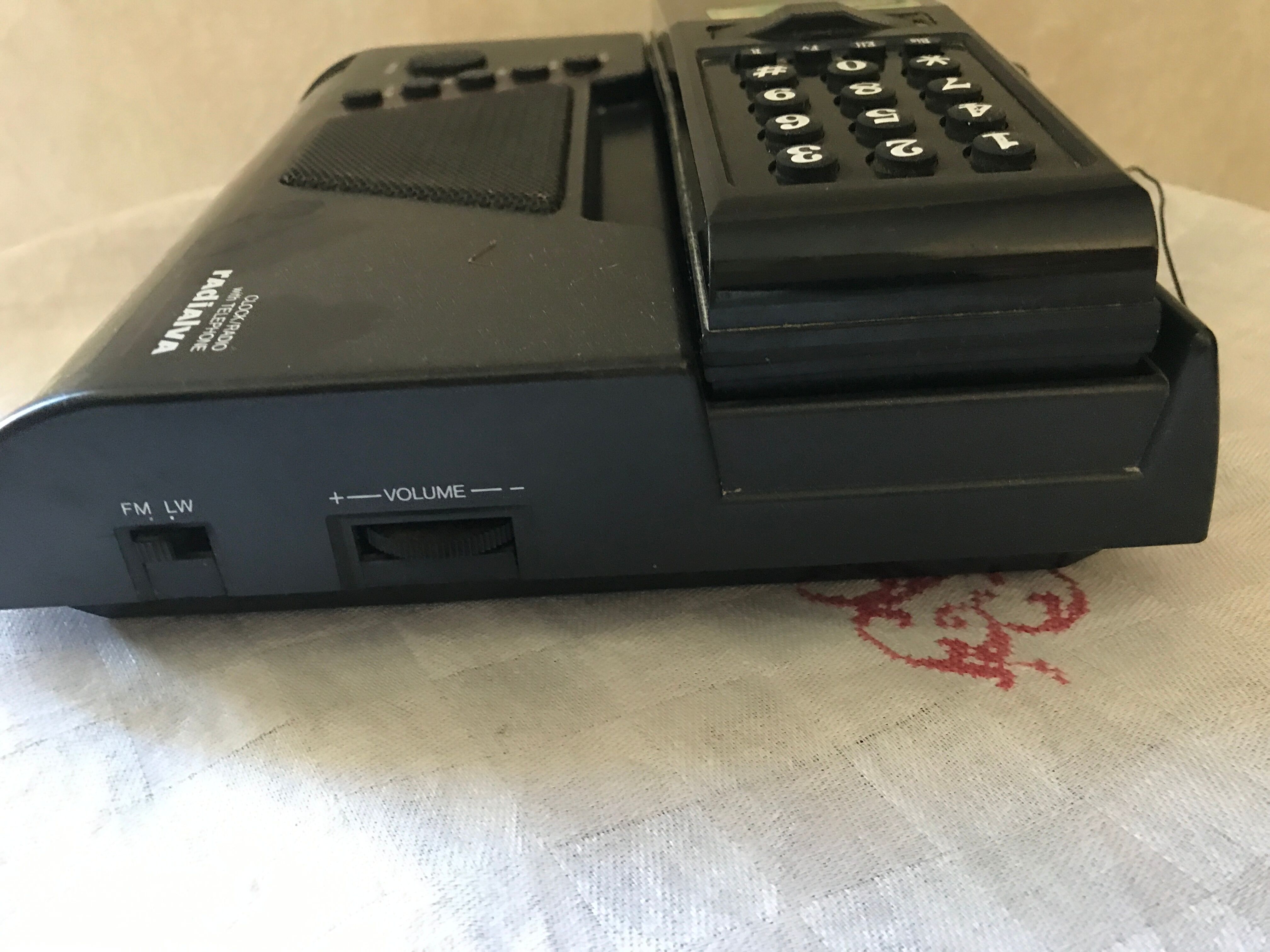 Radio alarm clock vintage phone