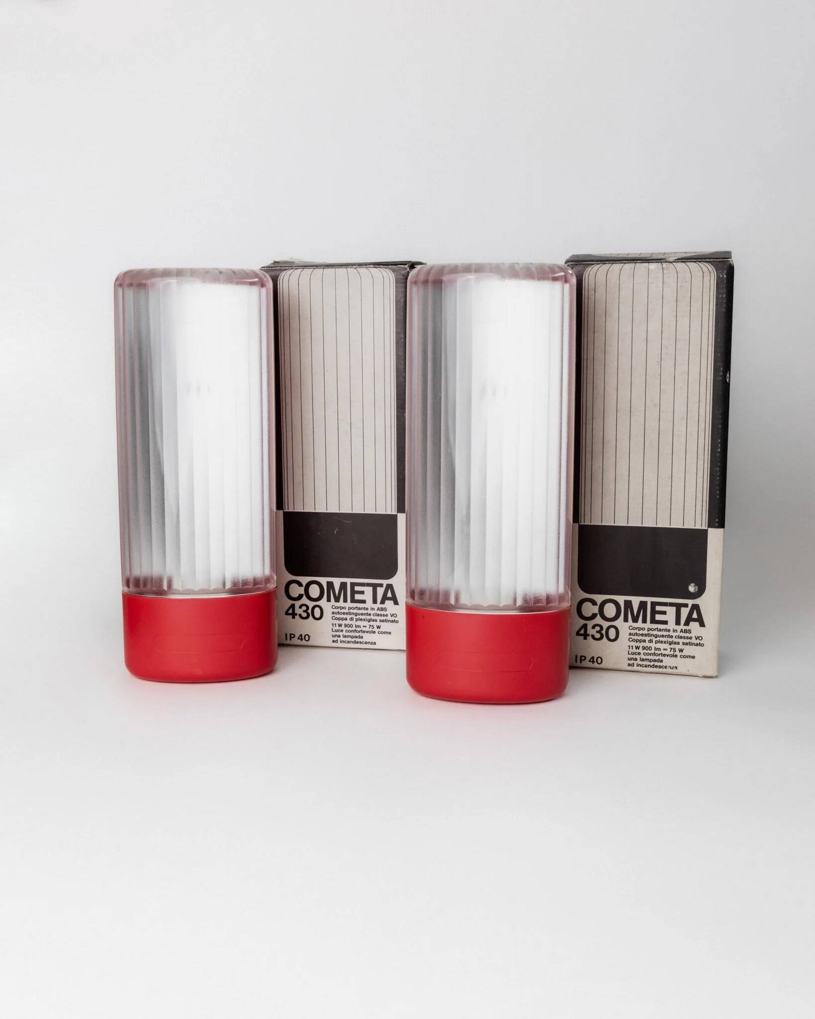 Set of 2 Vintage Wall Lamps Cometa 430 by Disano Italy, 1980s, Red Plastic with Translucent Diffuser Original Packaging