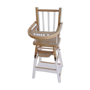 Chaise haute de poupée