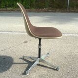 Office chair by Charles end Ray  for Herman Miller  Vitra