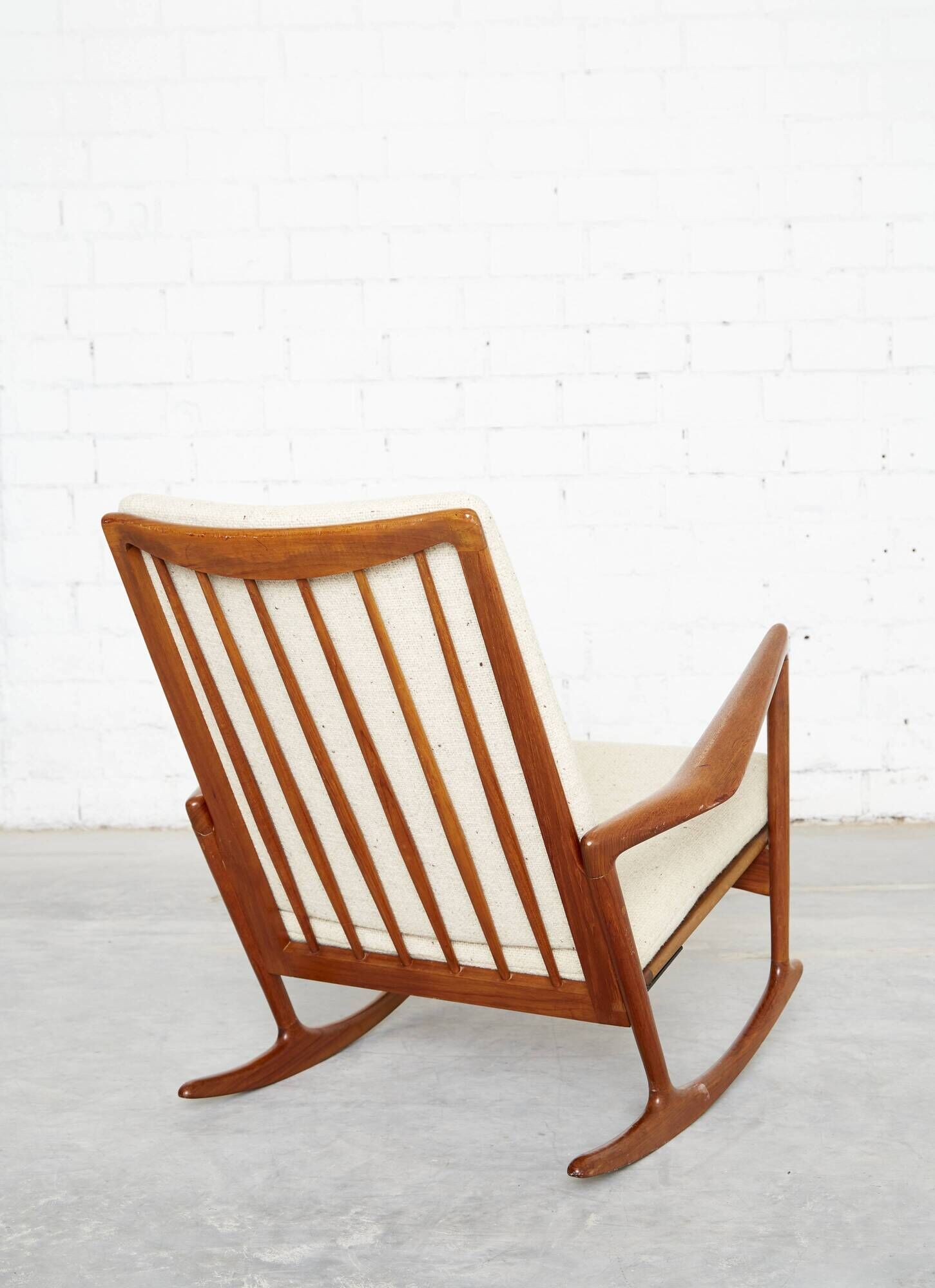 Rocking chair, model 650-15, by Ib Kofod-Larsen for Chr. Linneberg