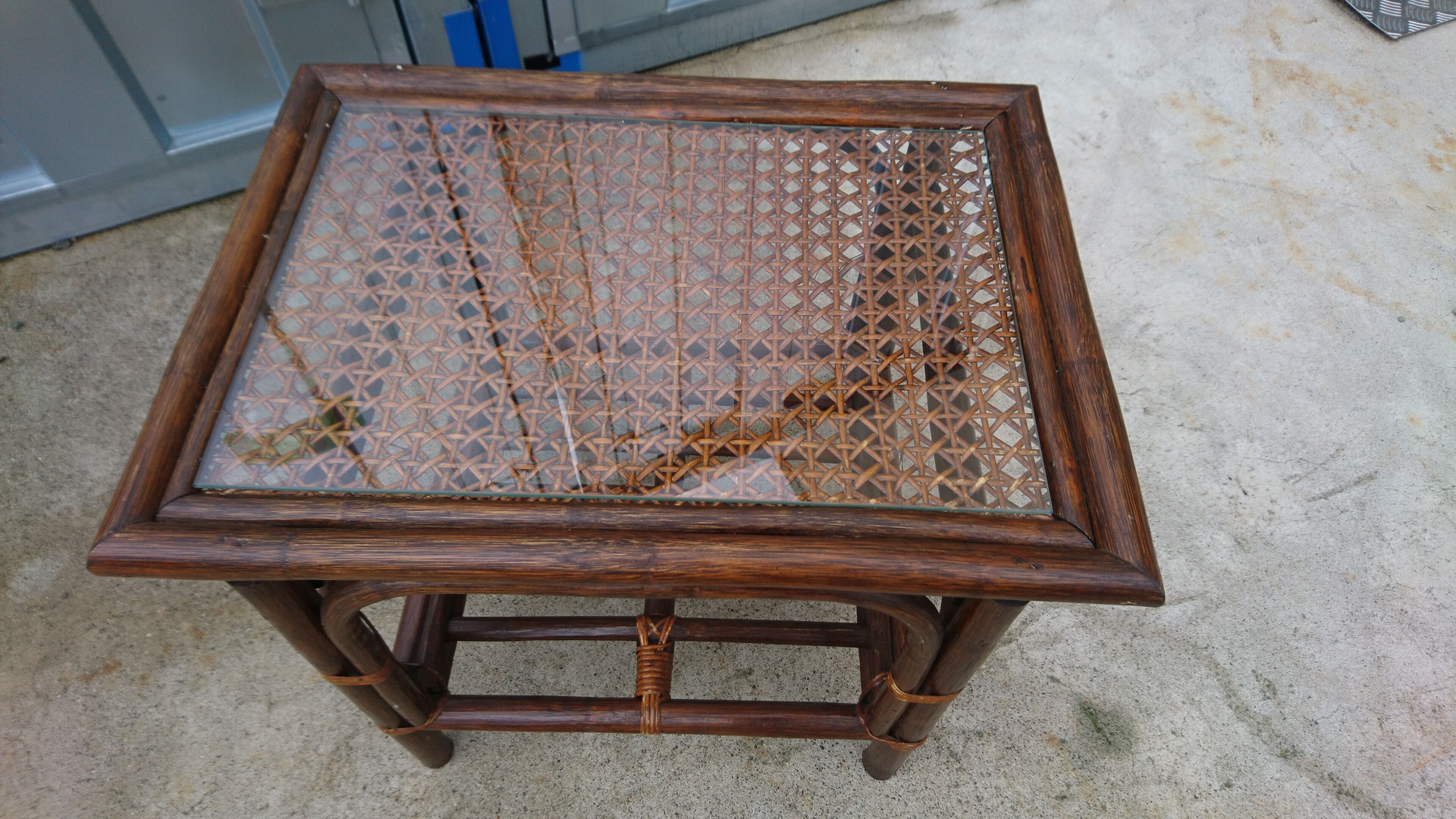 Table basse vintage rotin