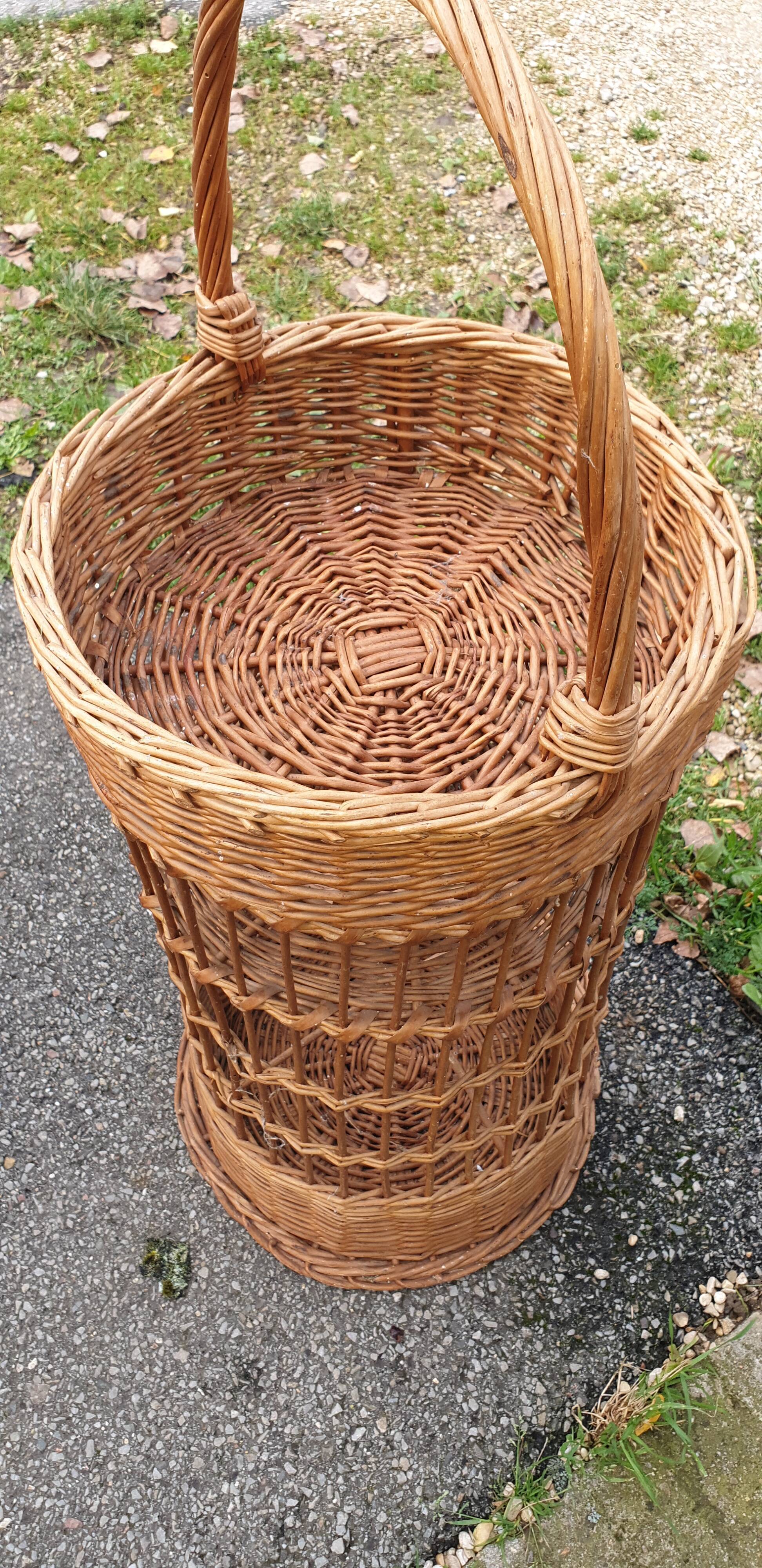 Rattan cylinder basket