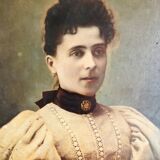 Table: Portrait of a young woman
