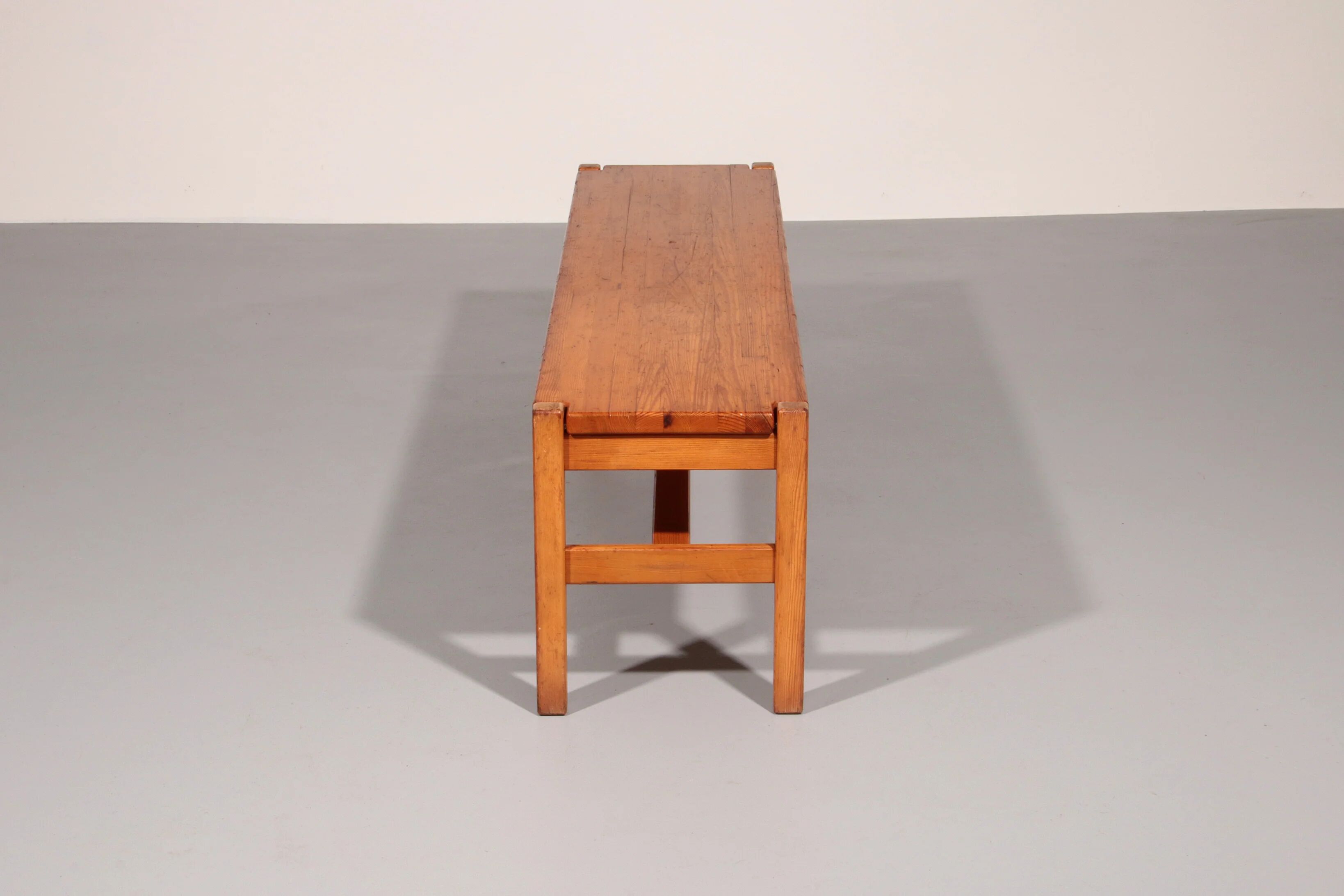 Banc en pin Ilmari Tapiovaara fabriqué en Scandinavie, 1960