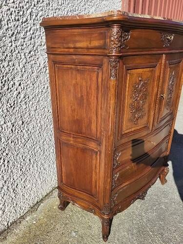 Rococo cabinet in walnut