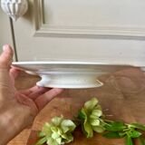 Small round dish on foot