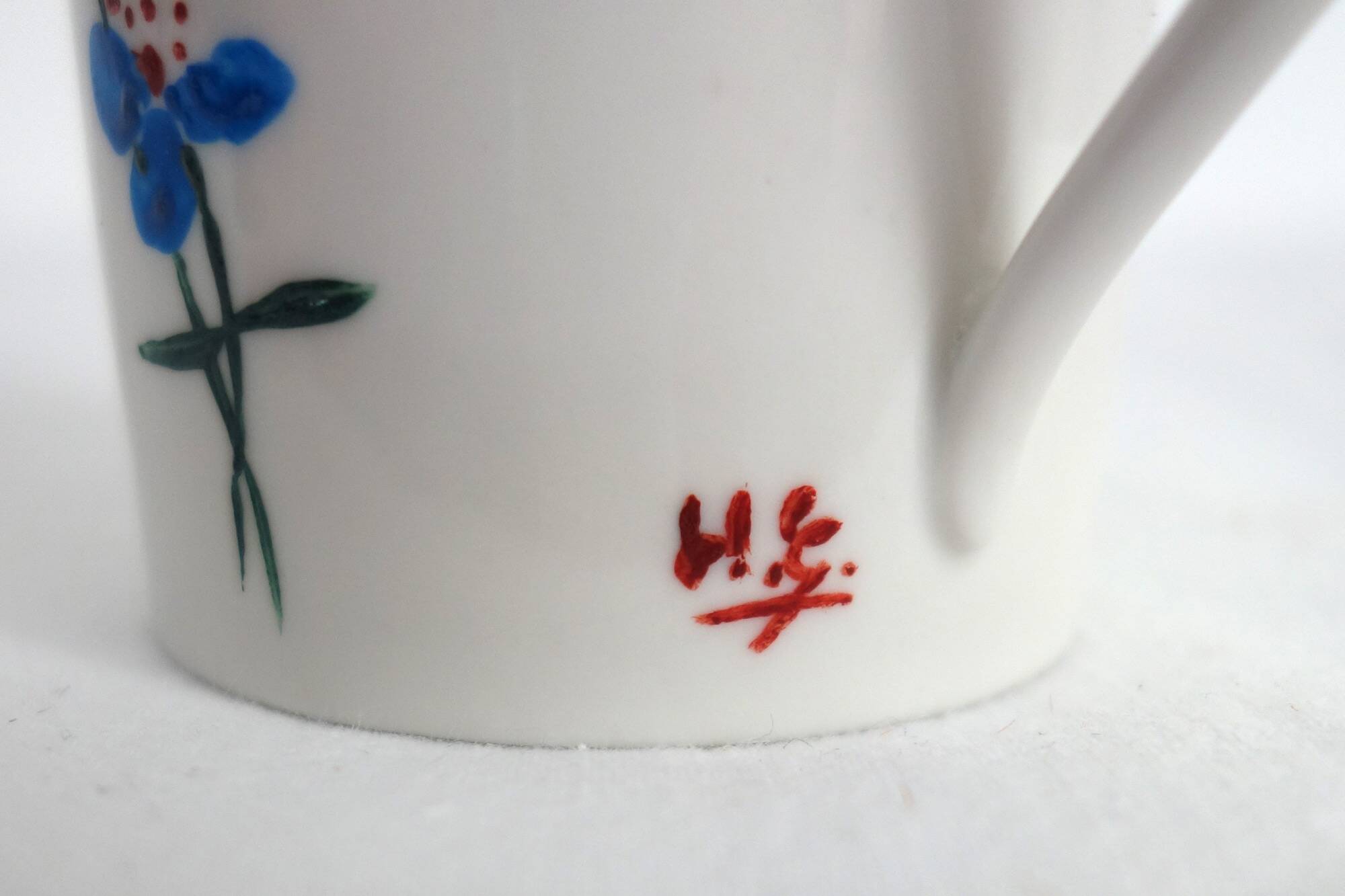 6 Limoges porcelain coffee cups, hand decorated, 1930s