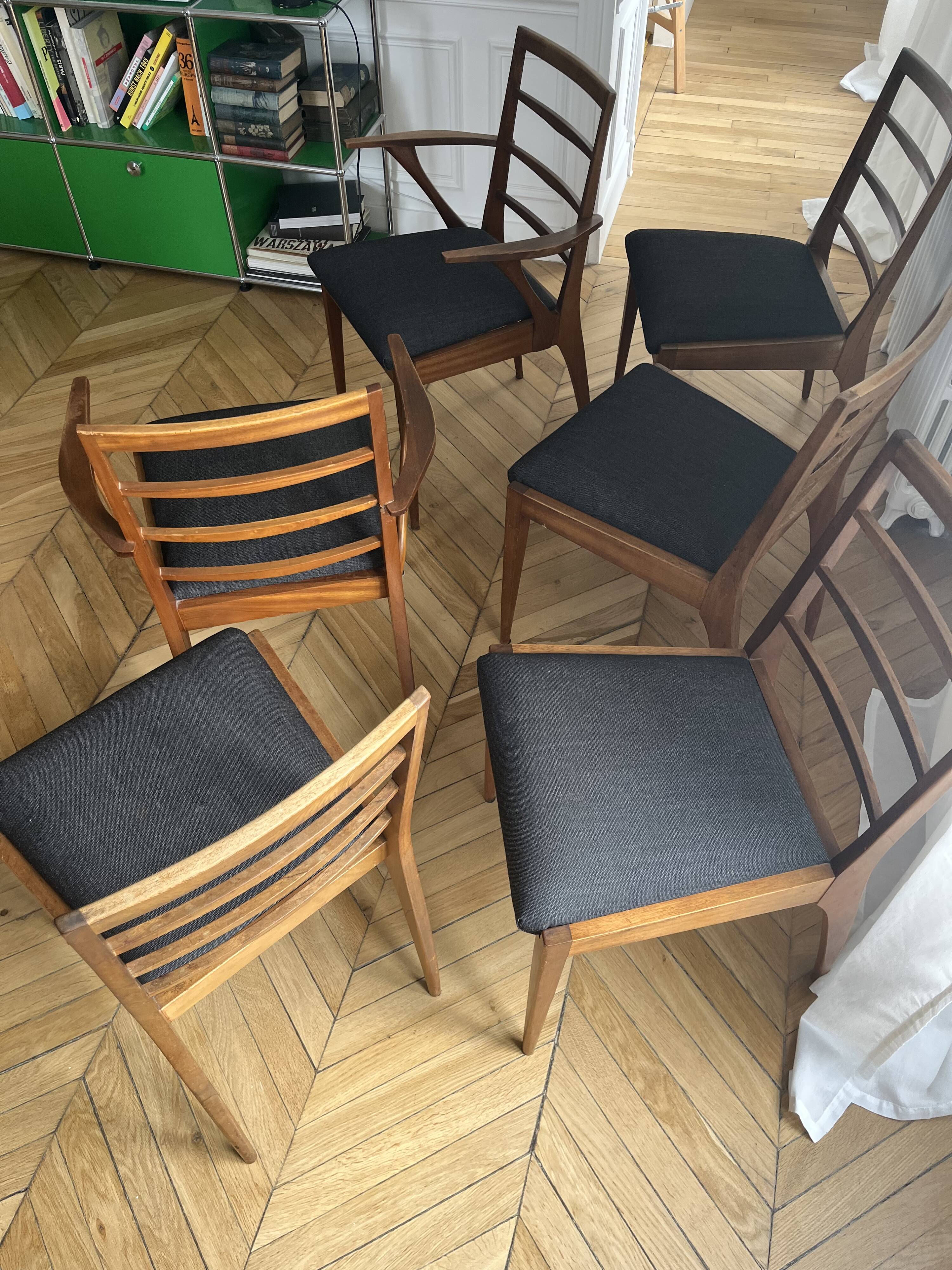 4 chairs and 2 armchairs McIntosh mid-century modern teak Kvadrat