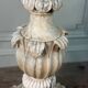 Socle en albâtre sculpté, Italie vers 1880