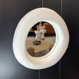 Round mirror