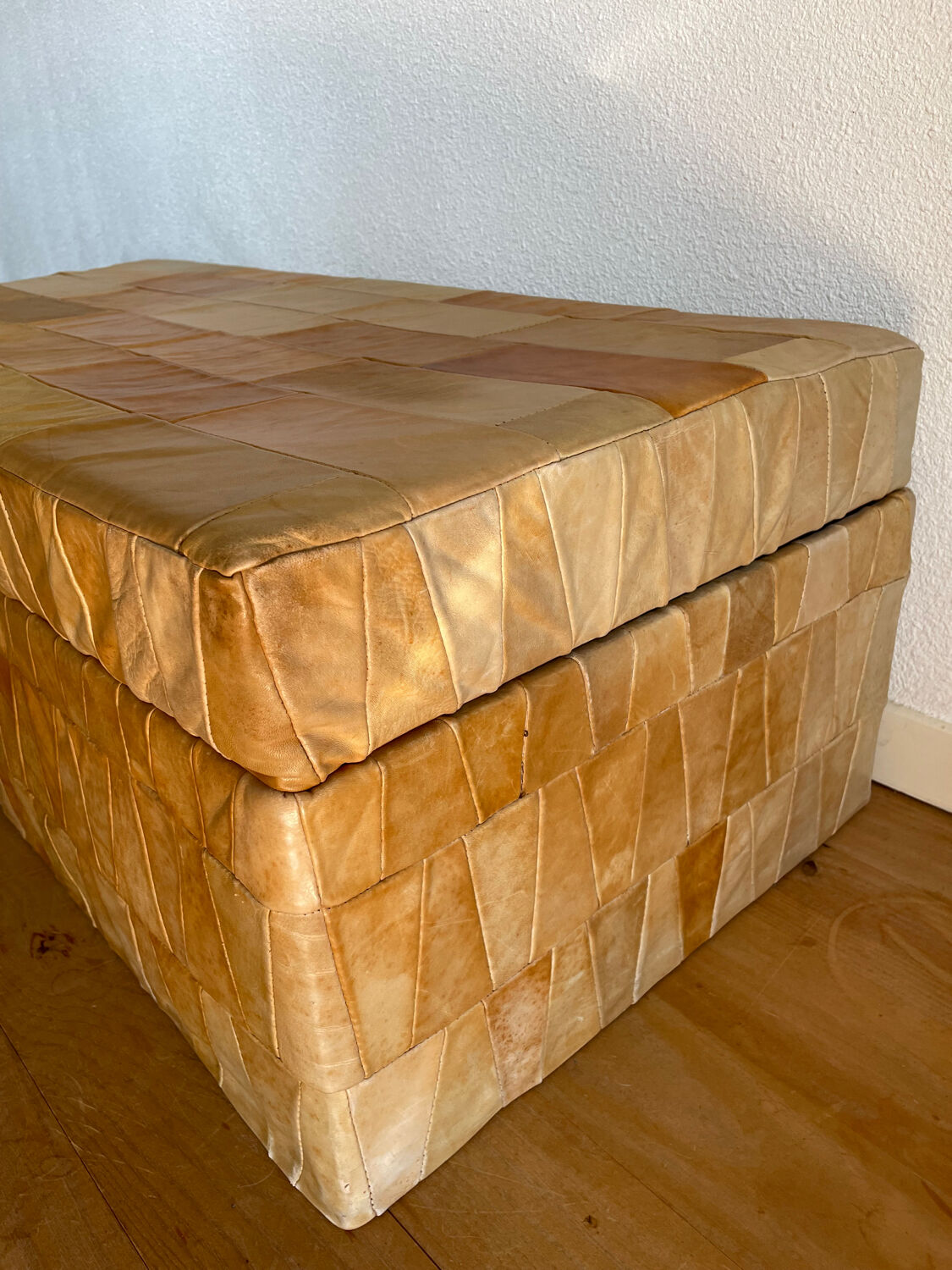 Banc pouf coffre en cuir patchwork  De Sède