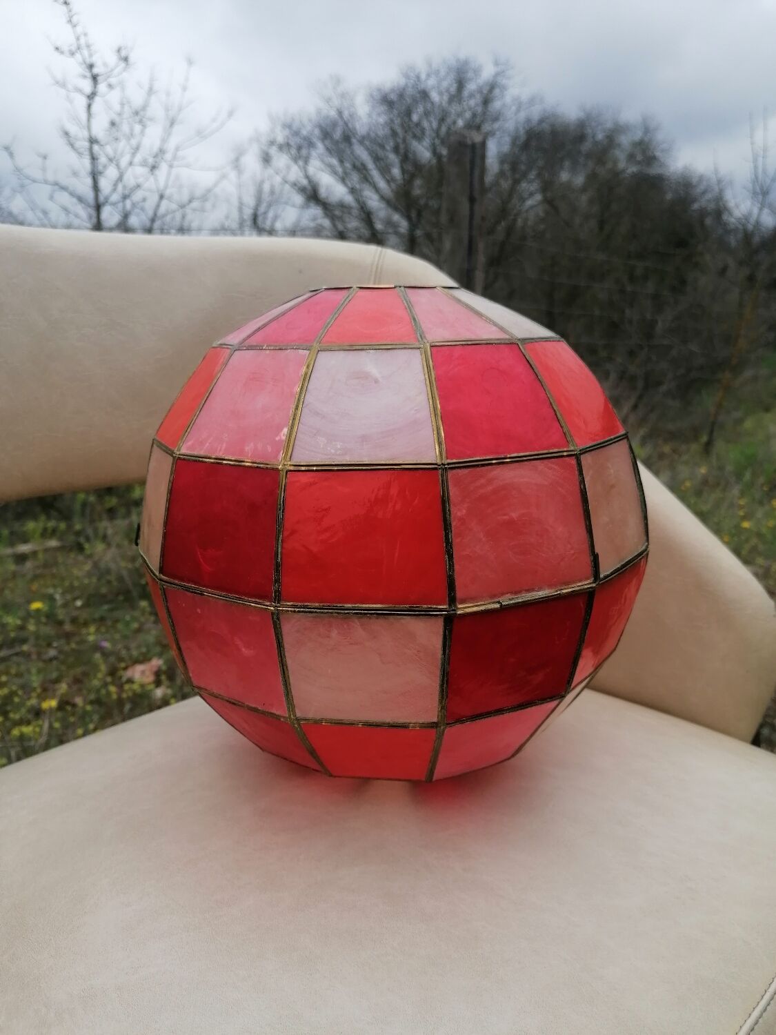 Faceted ball suspension in mother-of-pearl and vintage brass