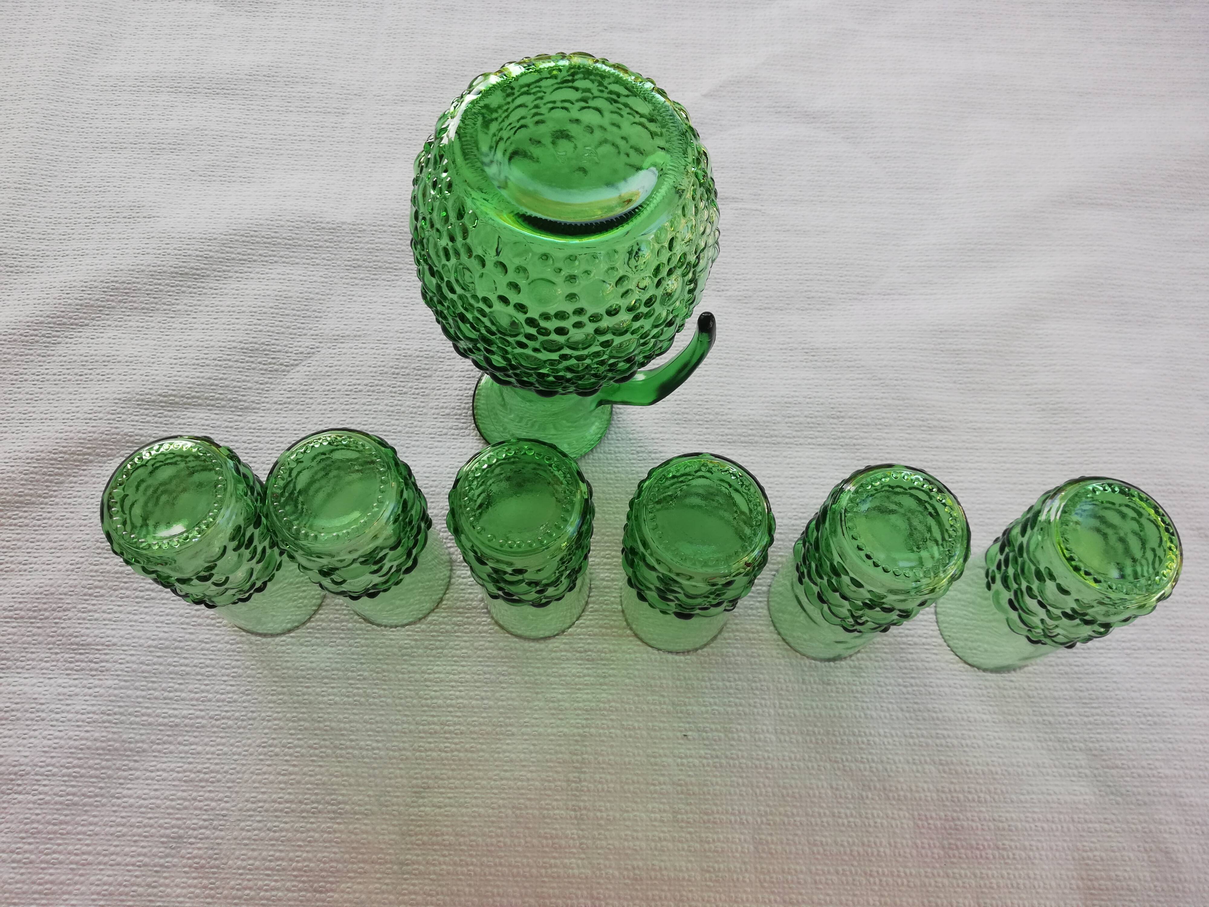 Service a orangeade verre moulé vert décor bulles