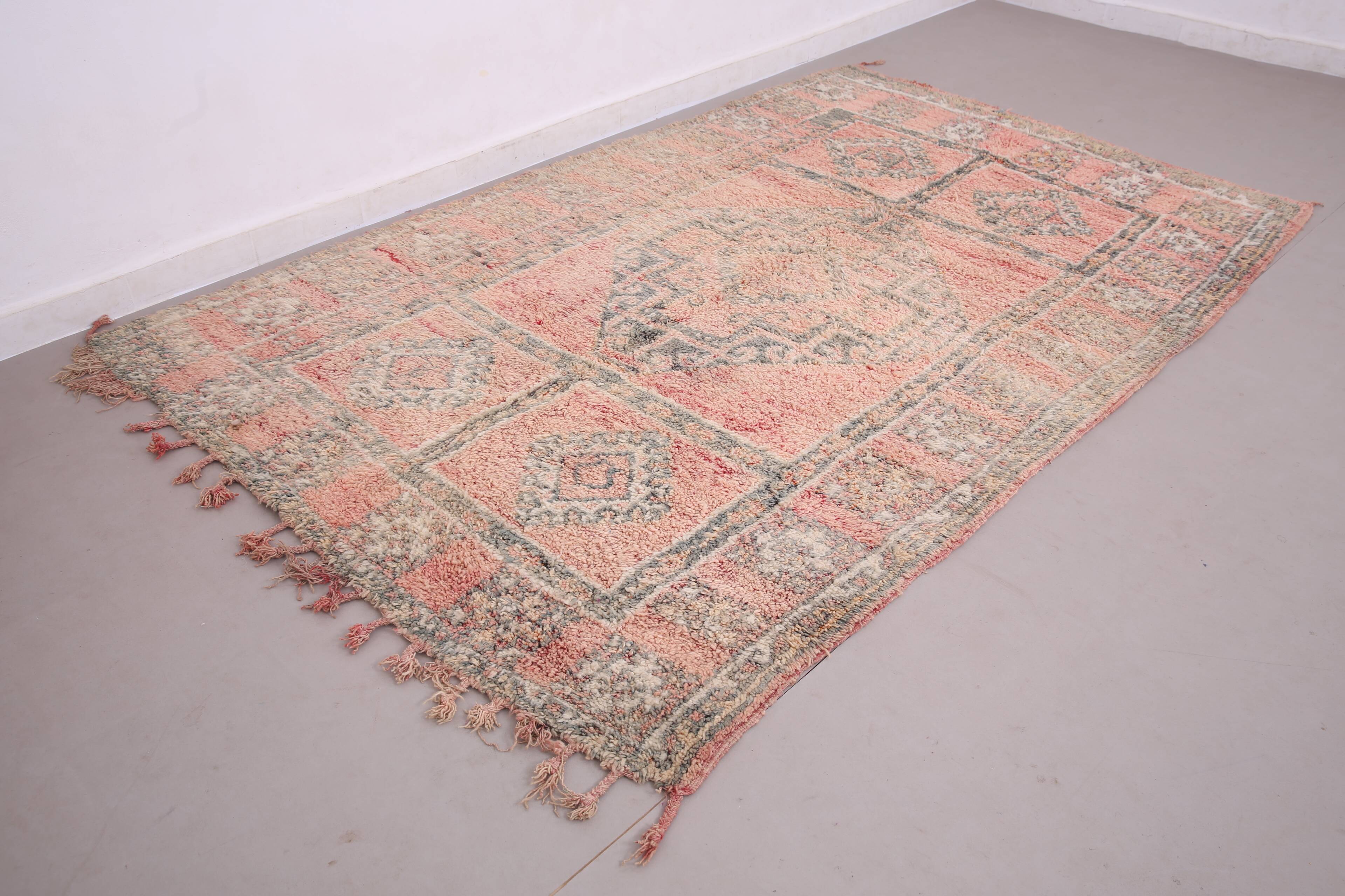 Vintage Boujaad Moroccan Rug 188 x 281 cm – Handmade All Wool Berber Carpet