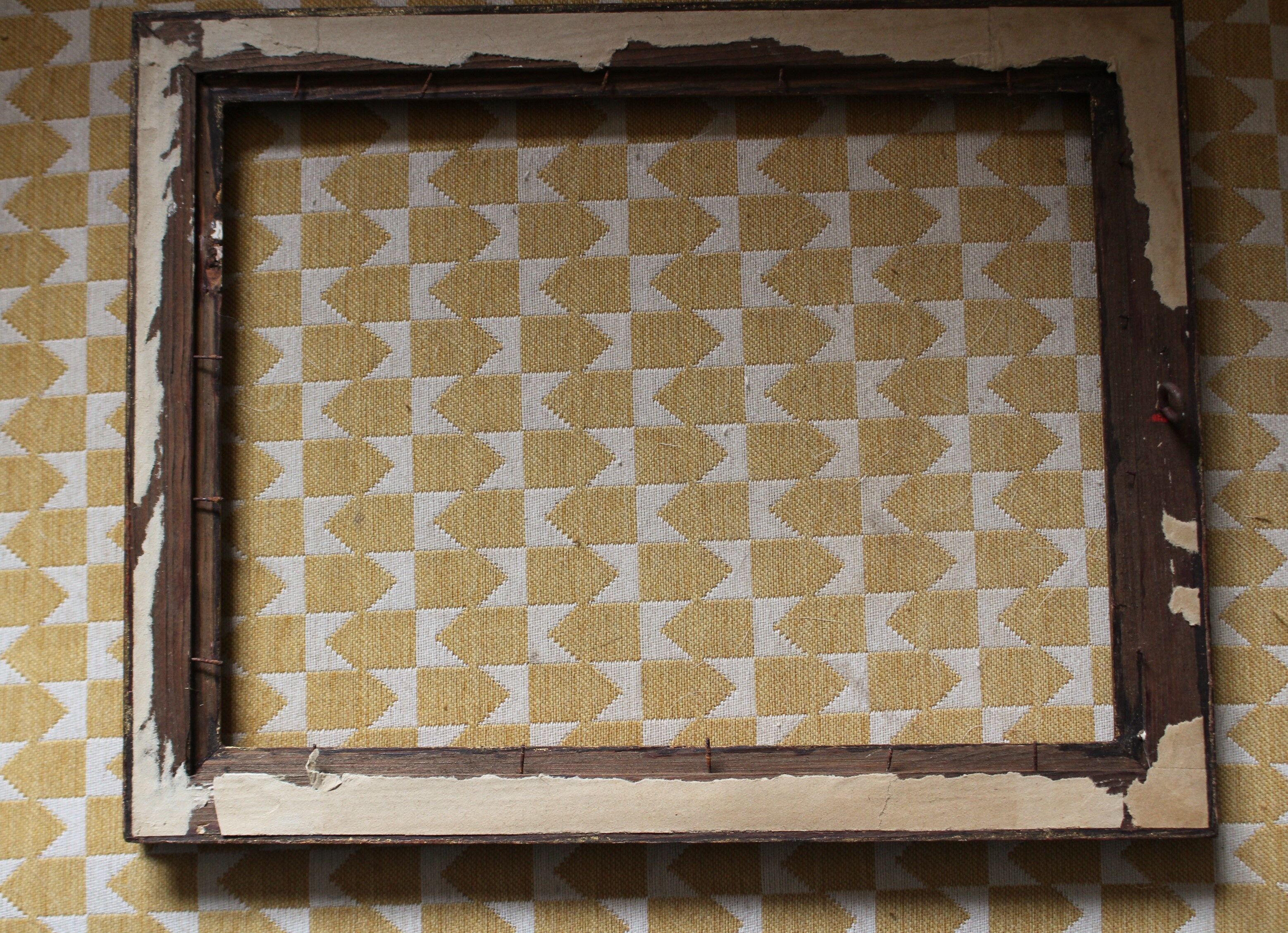 Cadre bois doré décors courbes