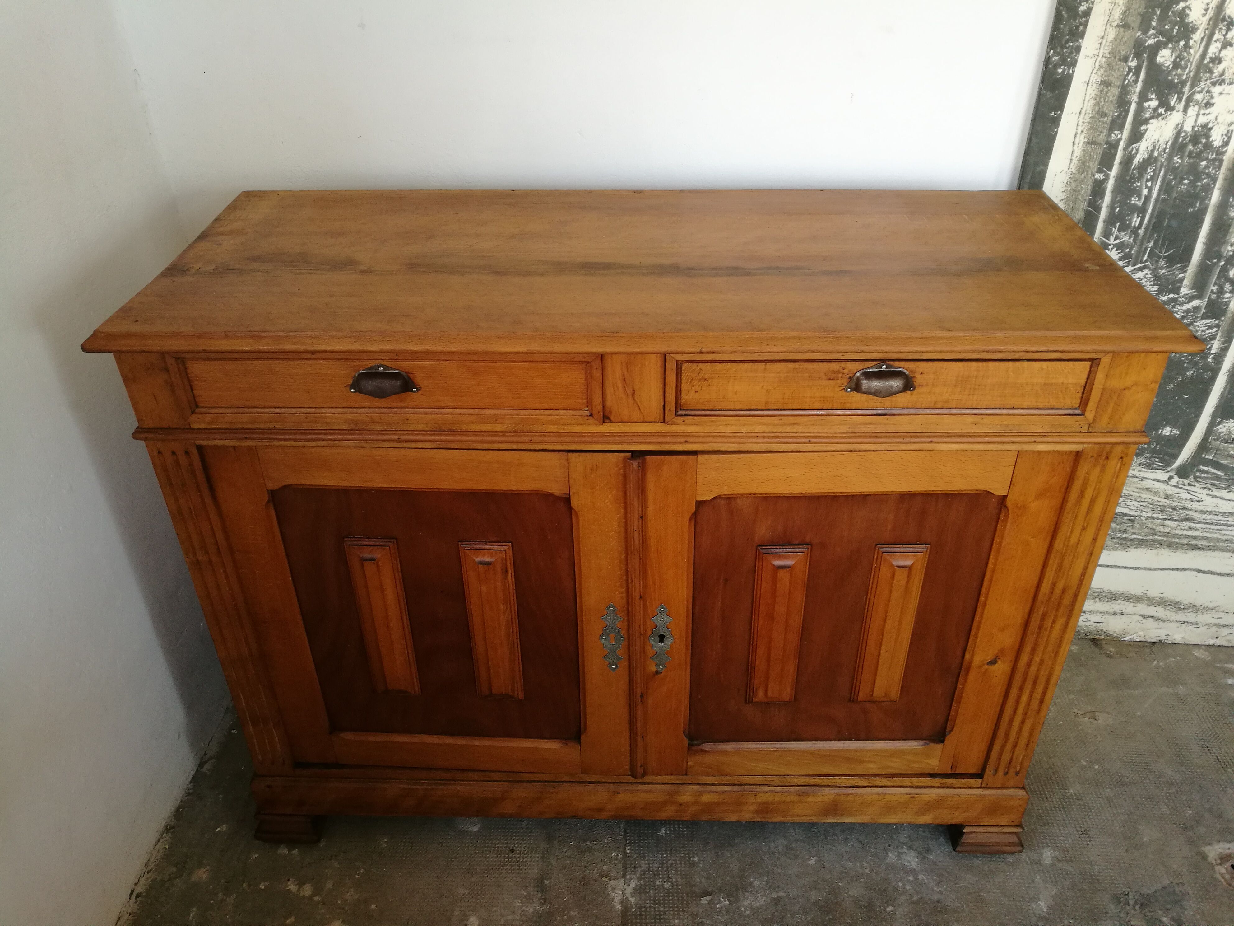 Buffet parisien, bois brut