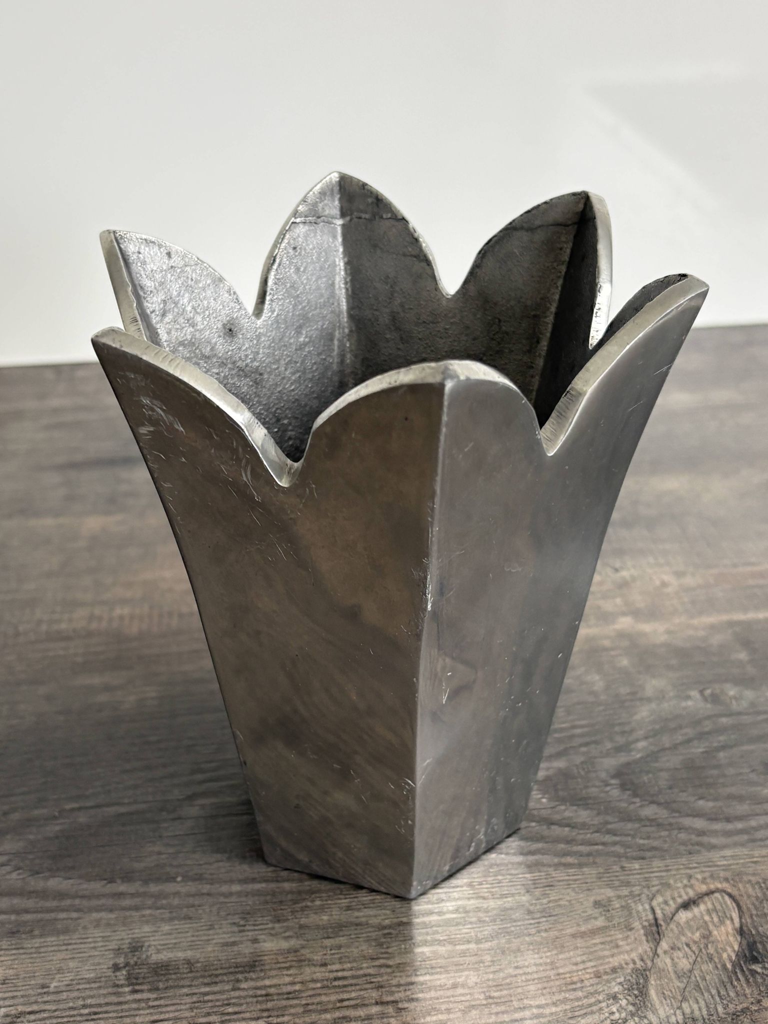 Tulip Vase Habitat – 90s Vintage Design