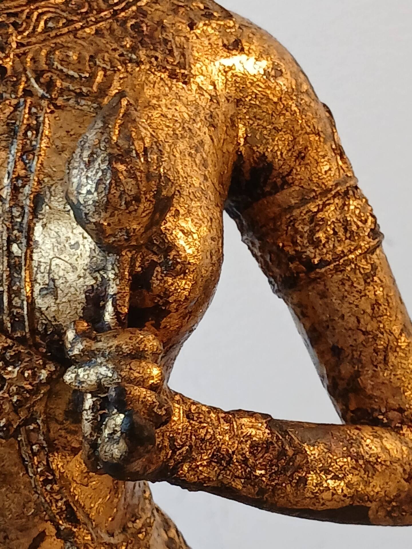 Unique and monumental Siamese bronze lamp from the 19th century, Thailand, 76 stamped.