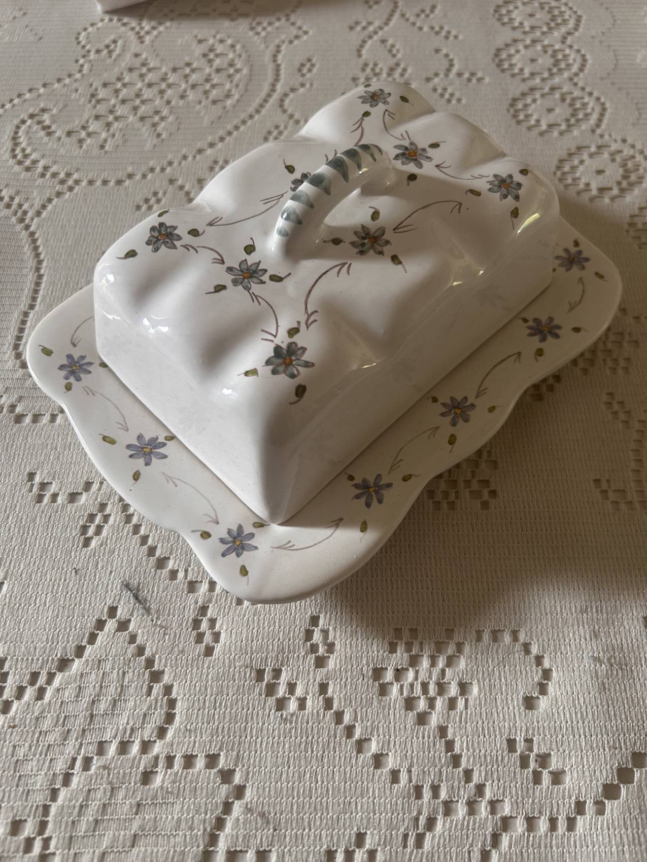 Handcrafted floral earthenware butter dish from the 1970s – Artisan production
