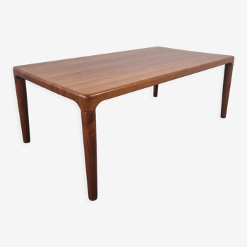 Scandinavian solid teak coffee table from Glostrup, Denmark 60s/70s