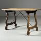Table espagnole du 19ème siècle