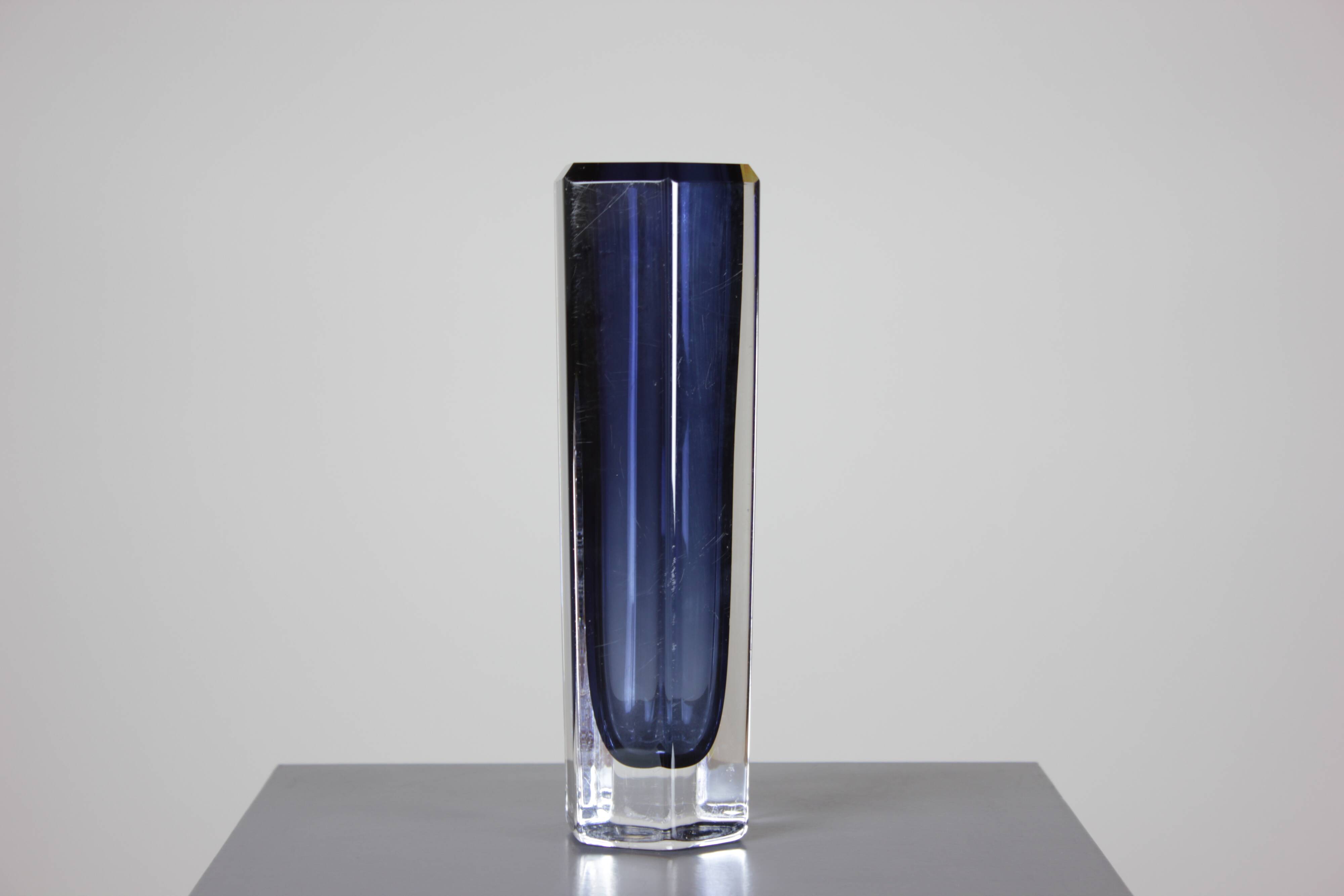 Vase par Bengt Edenfalk pour Skruf Glasbruk