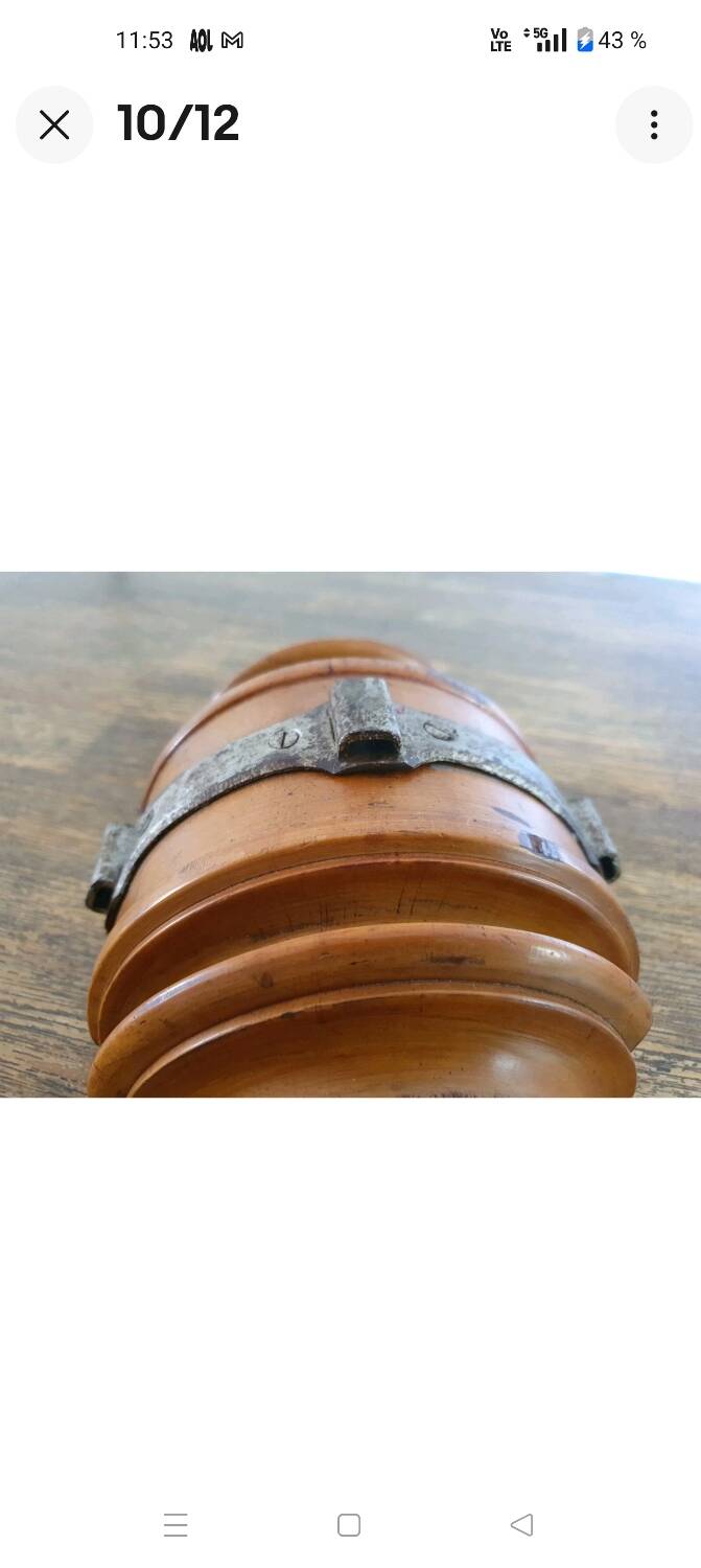 Bentwood/1900s style wall-mounted coat rack