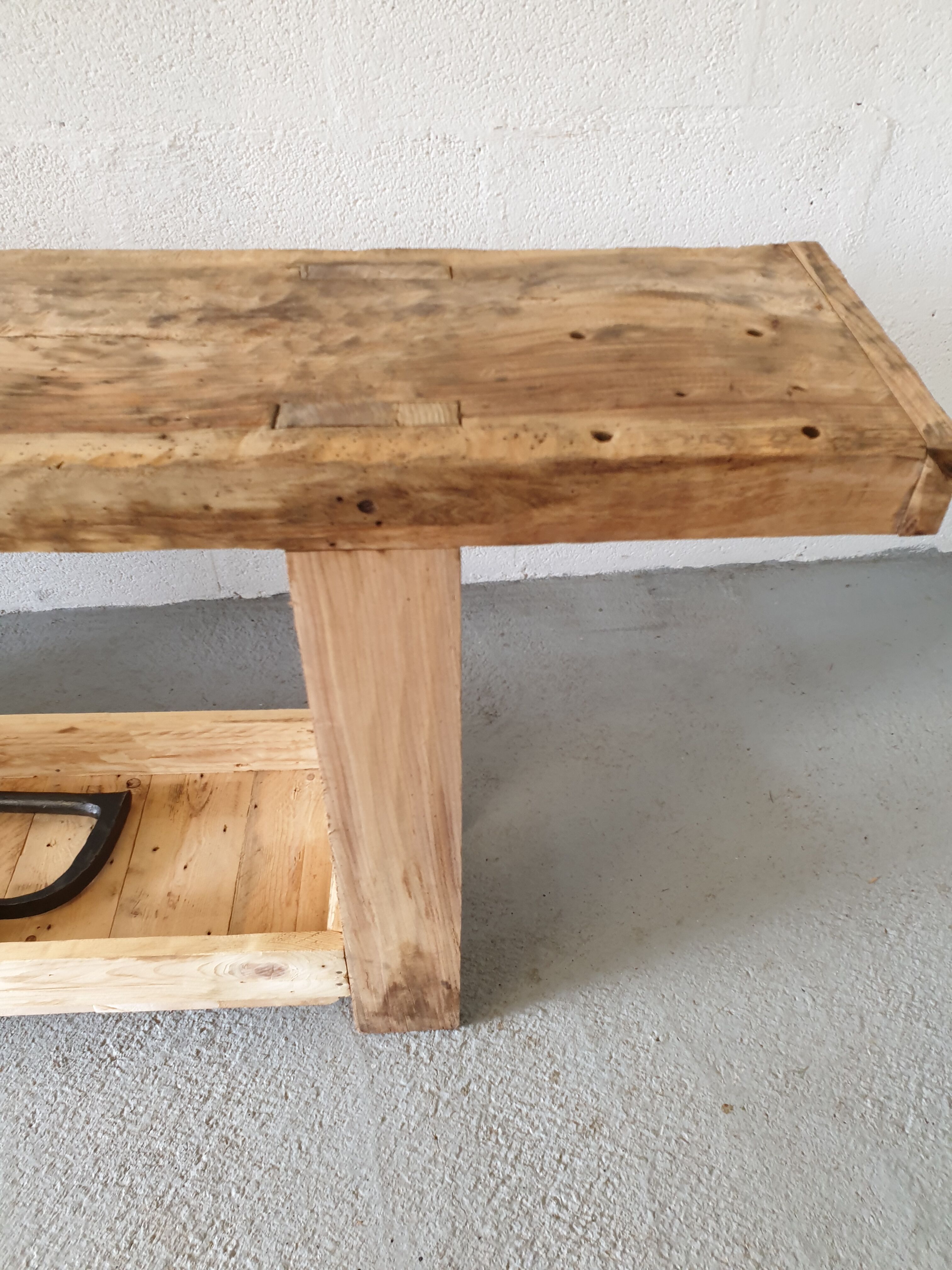 Carpenter's workbench