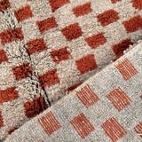 Beni Ouarain checkerboard rug Grey/Brown