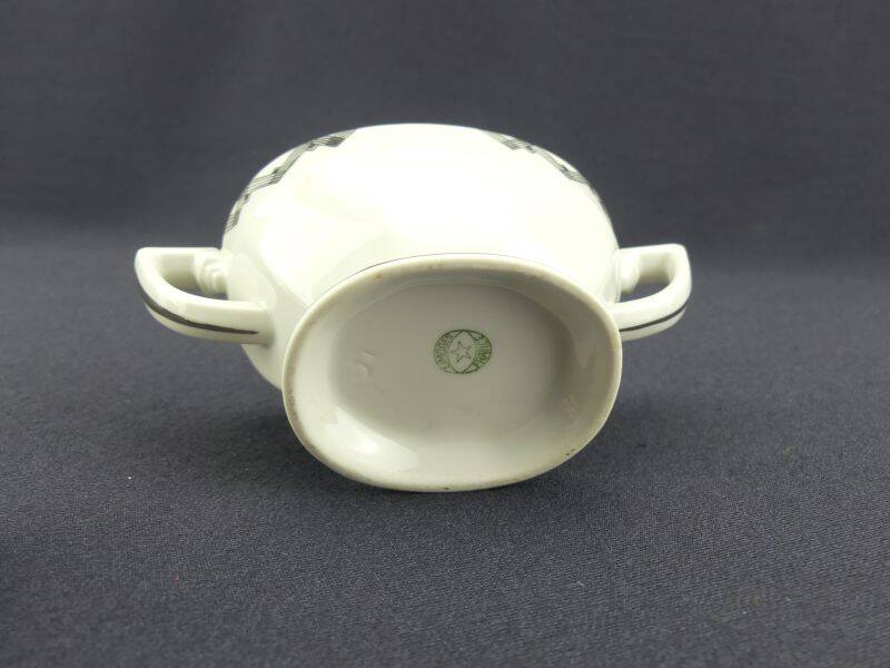 Art Deco tête-à-tête in Limoges porcelain by Legrand