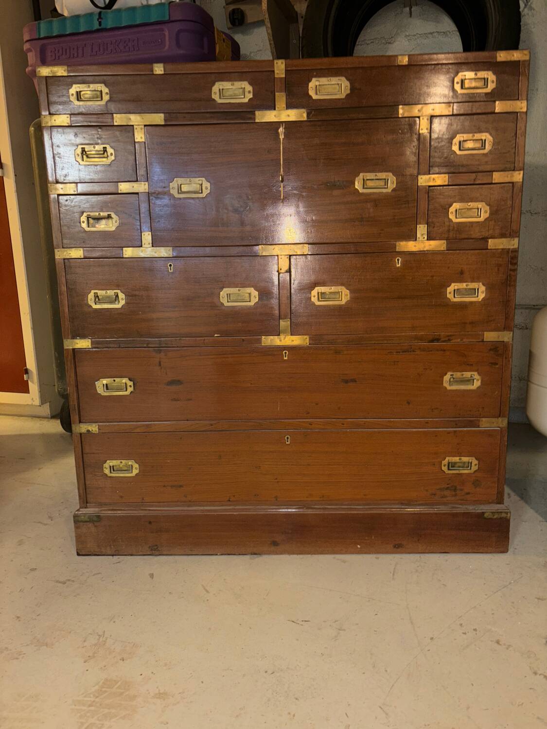 Commode marine