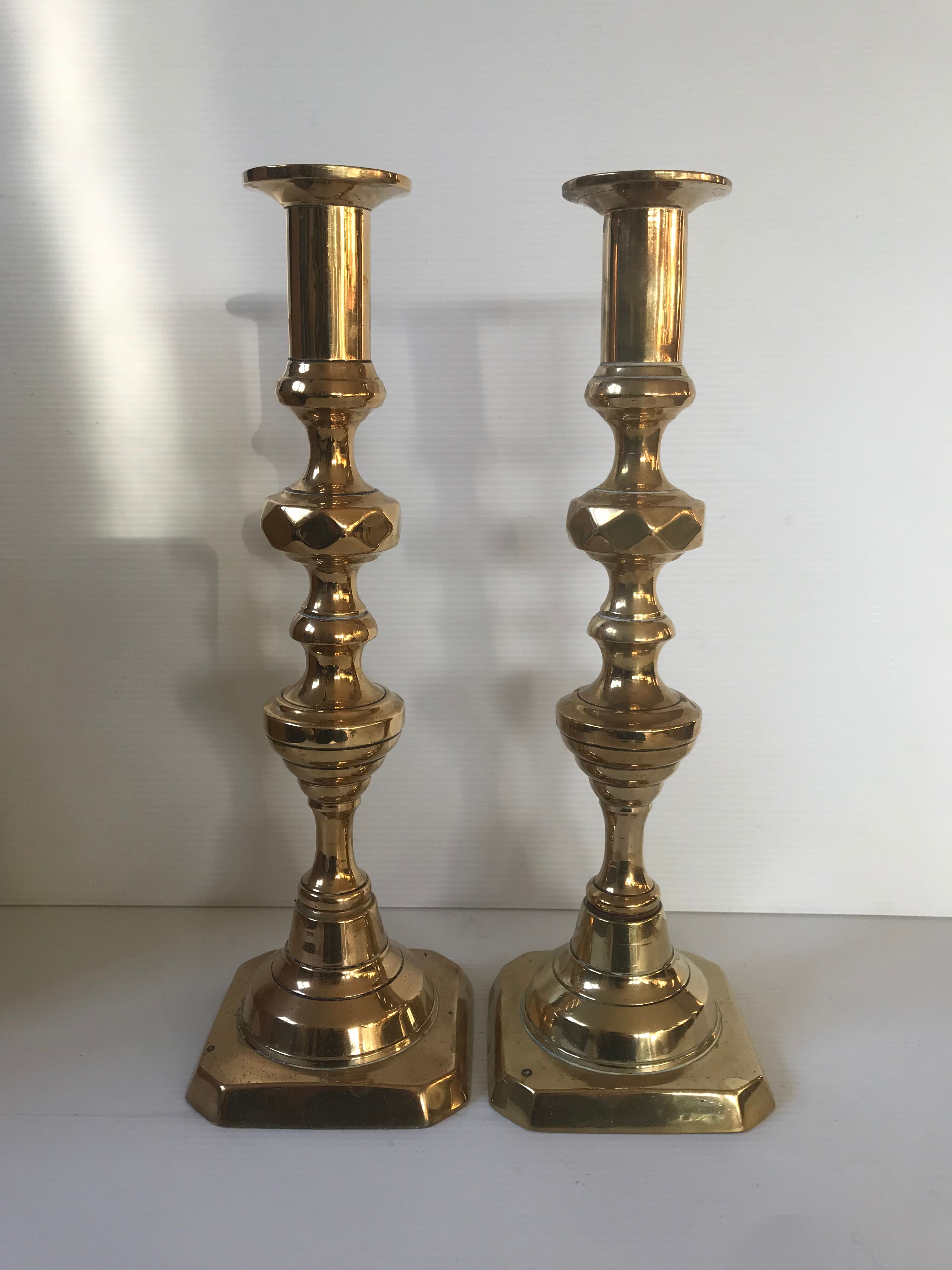 Pair of Victorian candle holders in gilded bronze