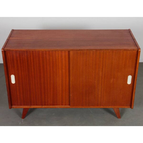 Commode en placage acajou dessinée par Jiri Jiroutek, modèle U-452, 1960