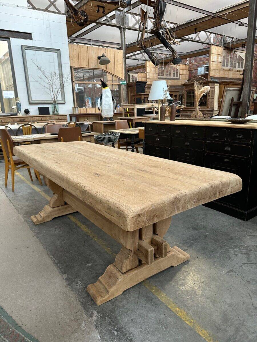 Table de campagne en chêne massif