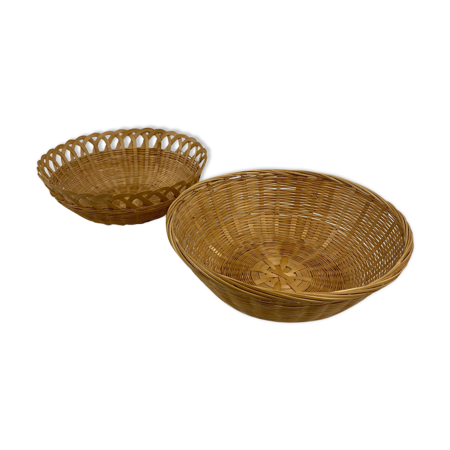 2 wicker round bread baskets