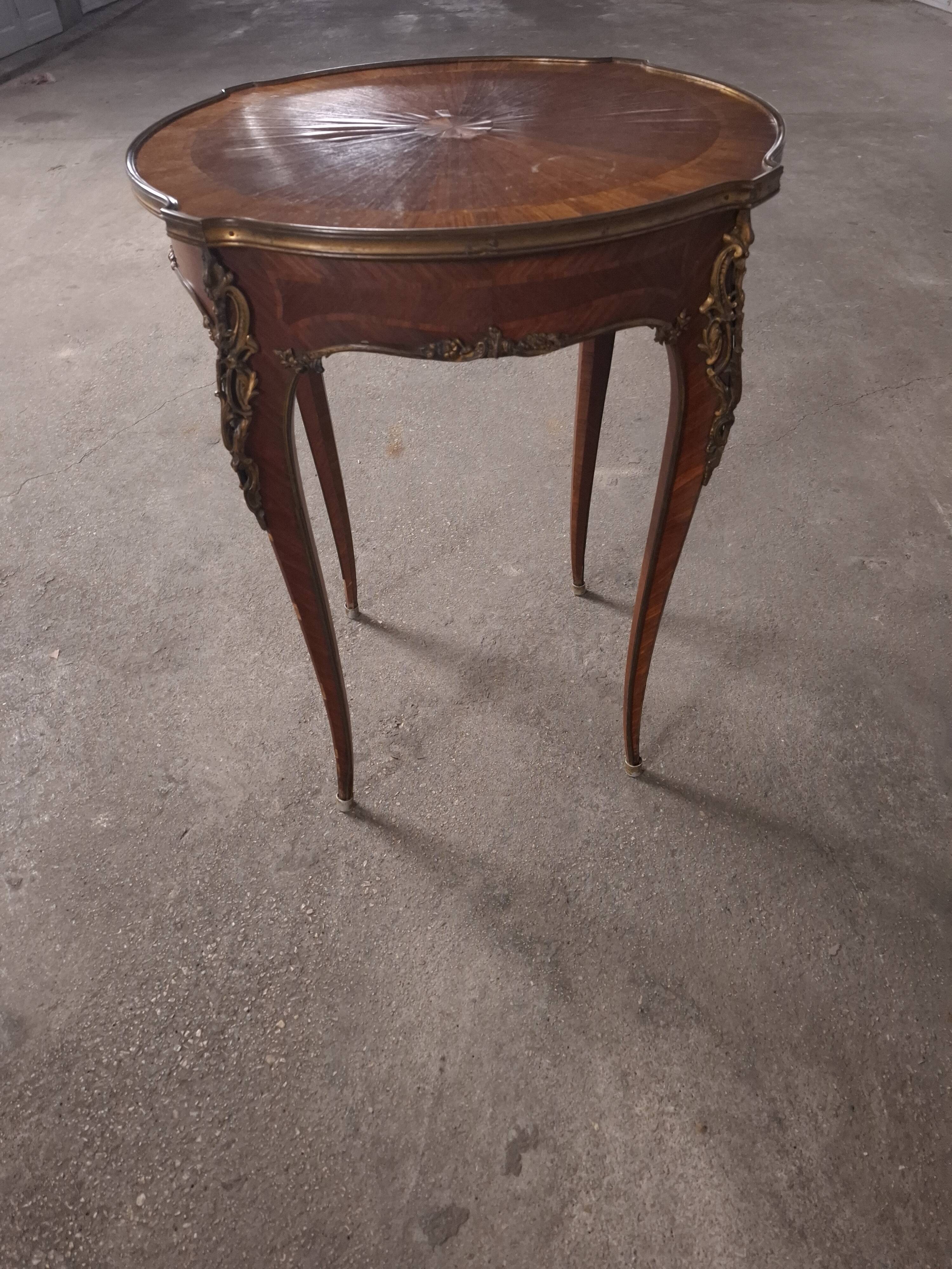 Louis XV style gueridon side table in marquetry