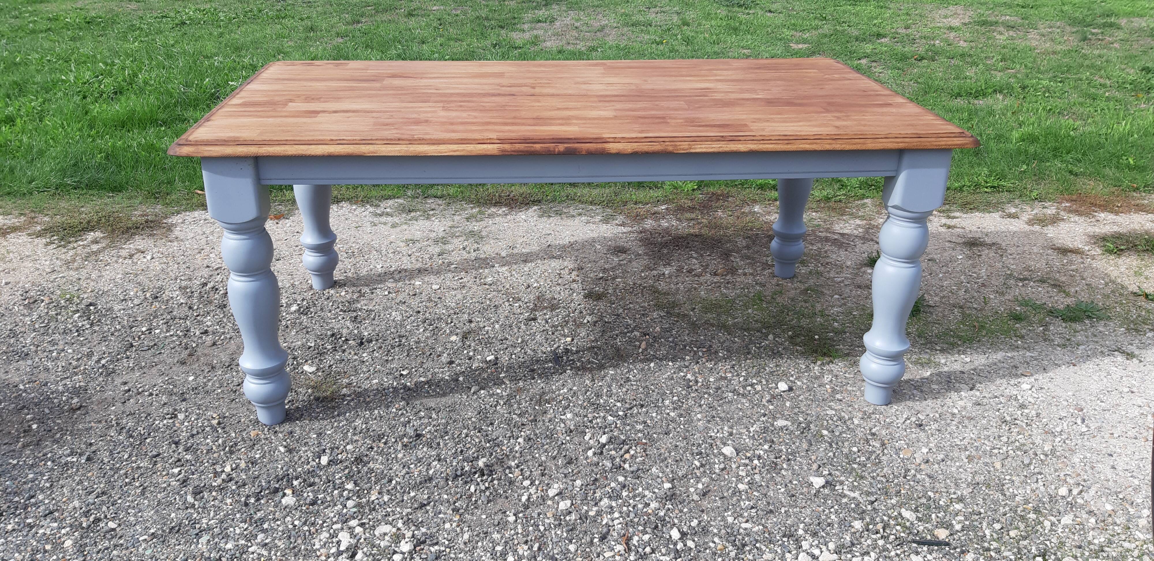 Country farm table