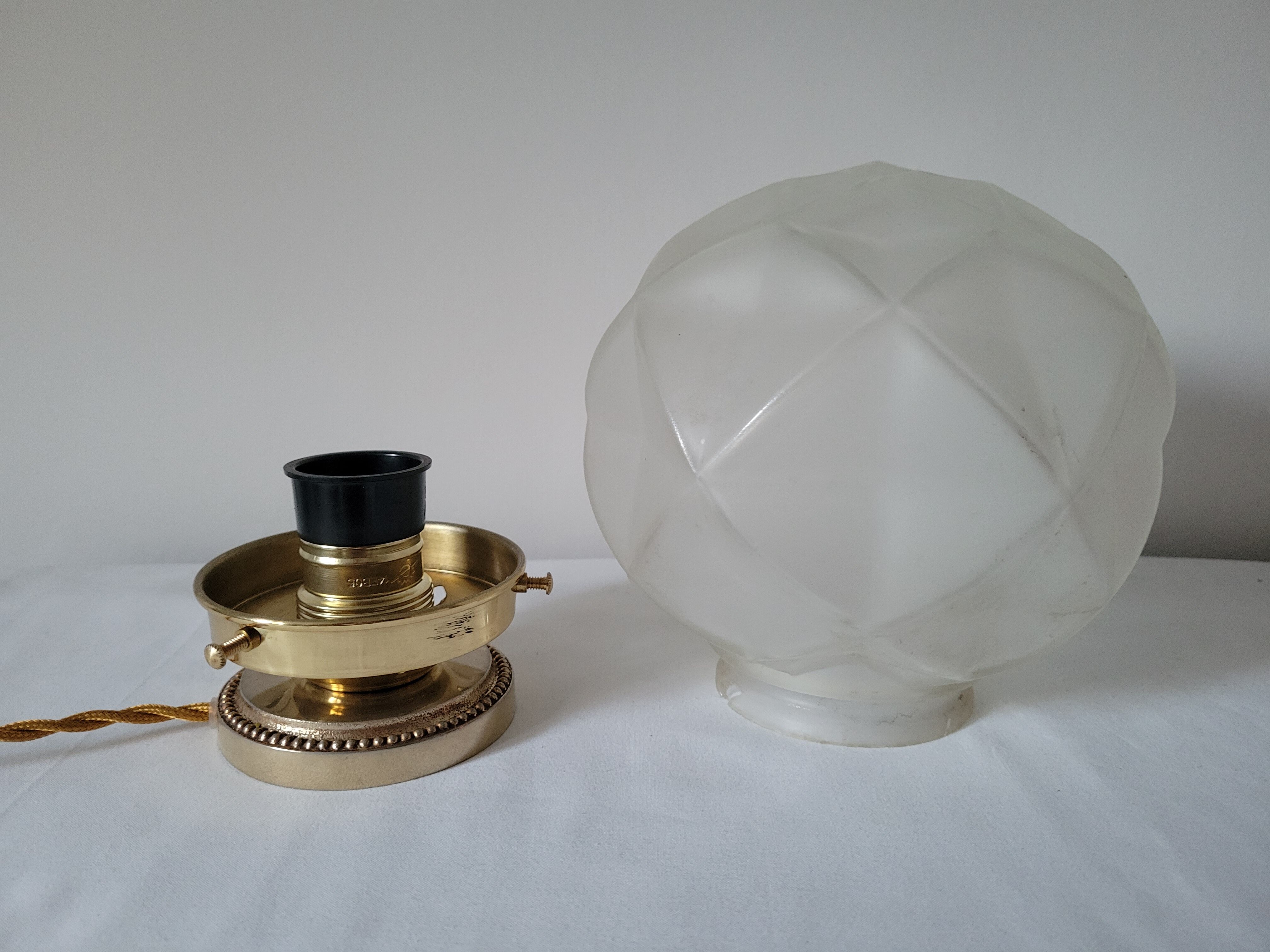 Lampe Art déco en laiton et verre