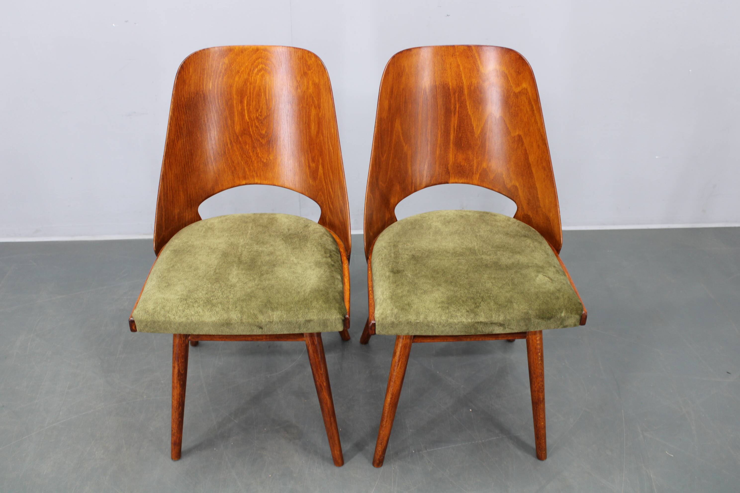 Set of four mid-century dining chairs TON 514 by Osvald Haerdtl, 1960s